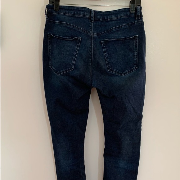 ASOS dark wash skinny maternity jeans. Stretchy under belly band style - Picture 3 of 4